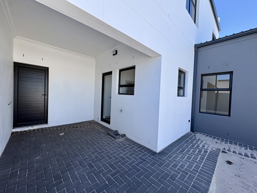 4 Bedroom Property for Sale in Sandown Western Cape